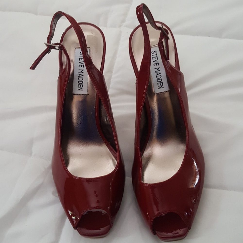 Steve Madden Platform Slingback shoes